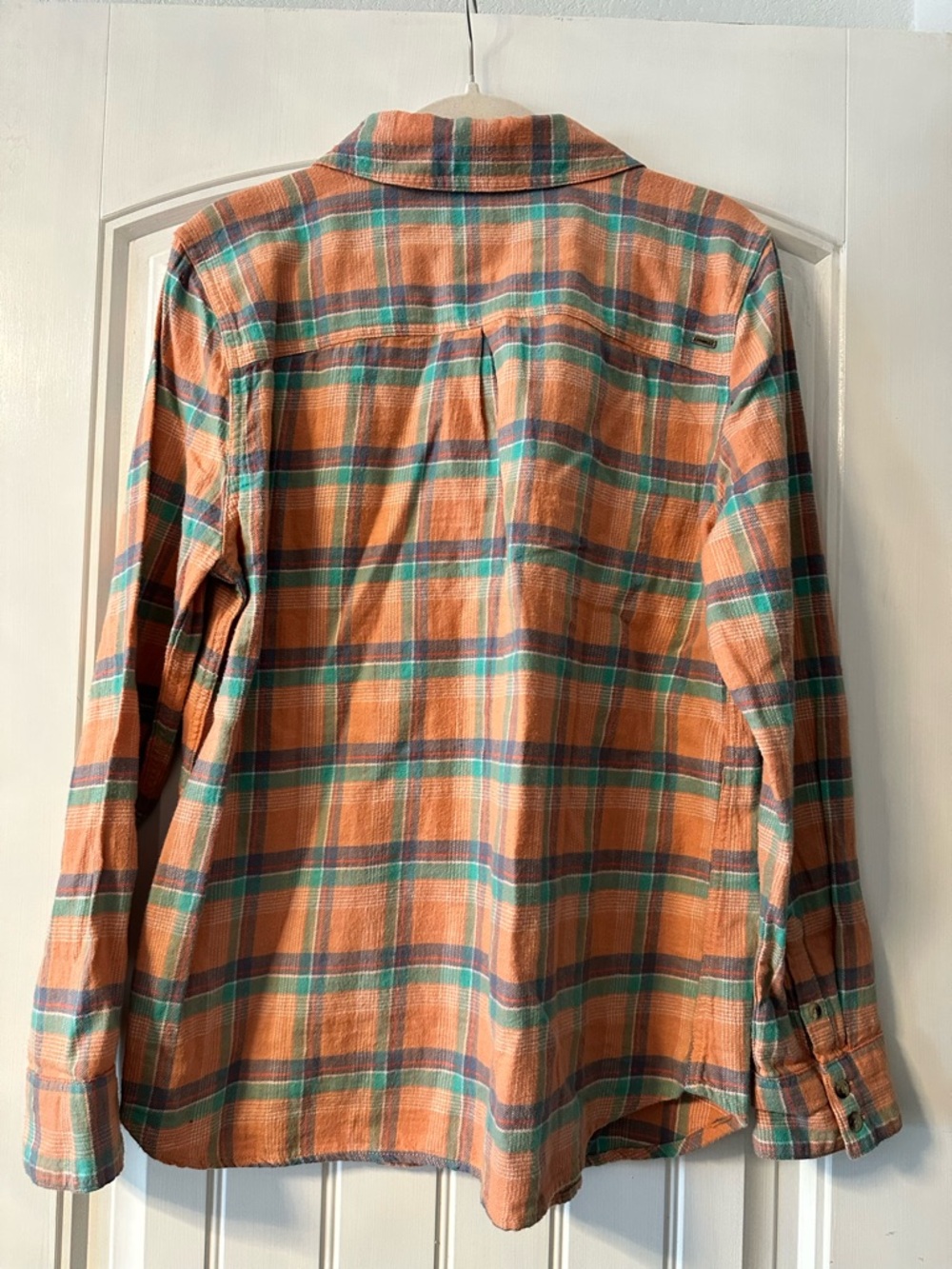 O'Neill Peach and Teal Plaid Flannel Shirt - Picture 2 of 5
